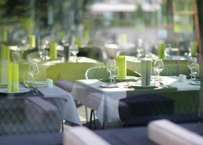 Best Western Plus Lakeside Hotel